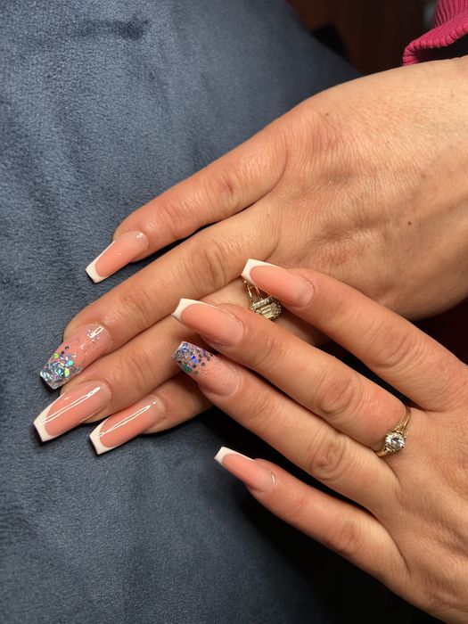 Manichiură &Pedichiură