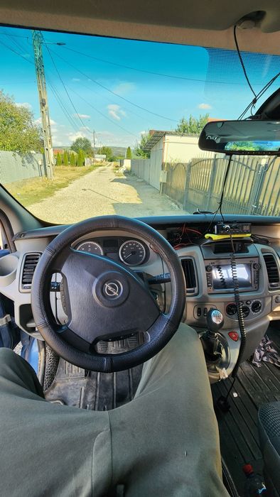 Opel vivaro 2009 - 2.0 cdti 114 cp