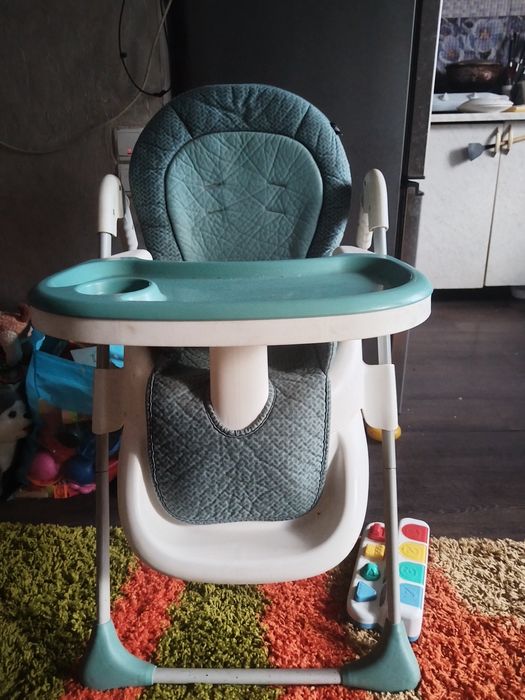 Продам Стол-стульчик.