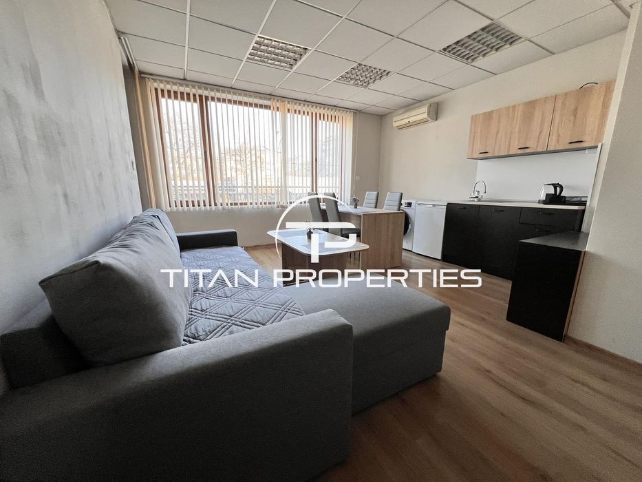 Дава се под наем Двустаен апартамент в Бургас, Братя Миладинови - 66 кв.м за 433.5 € - Снимка #1