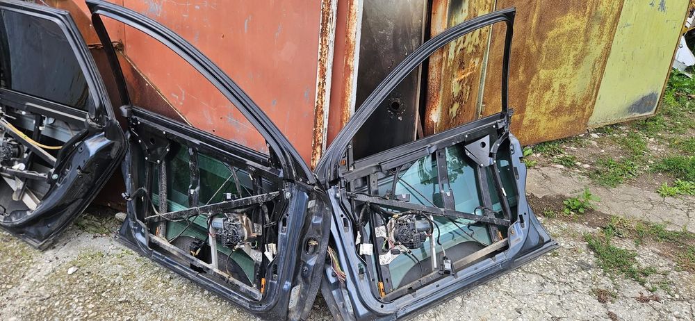 Врати от A6 c5 комби