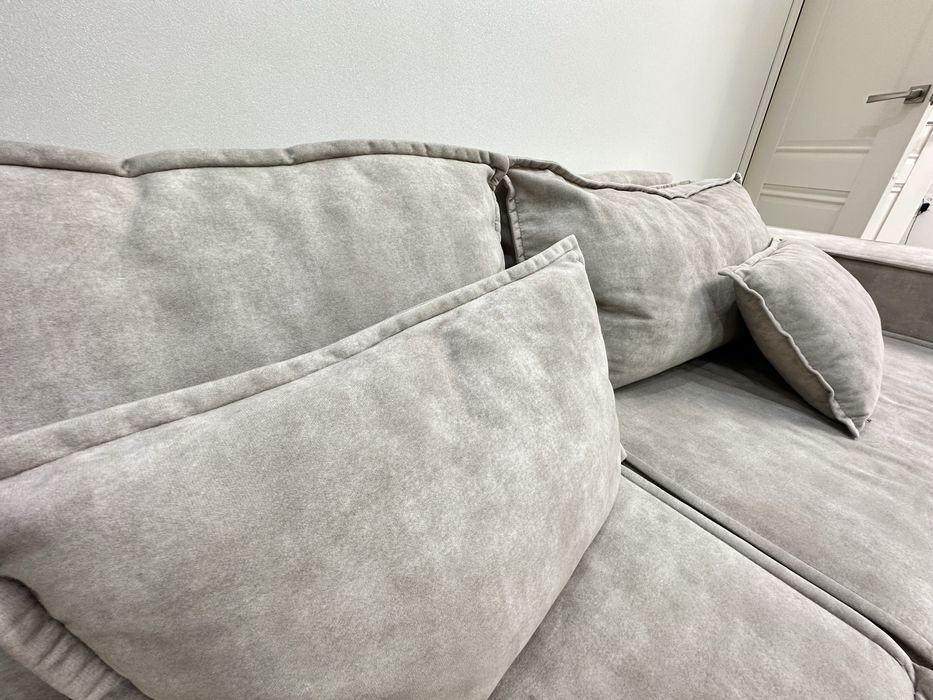 Диван в хорошем состоянии 2,6 м