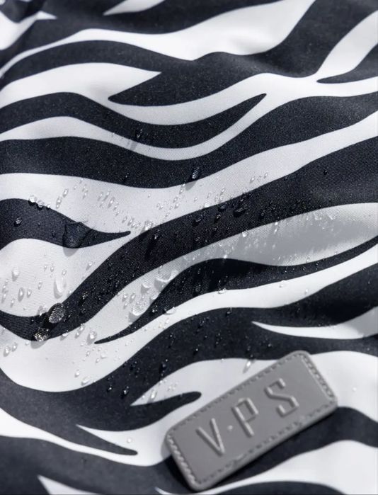 Зимняя куртка для девочки