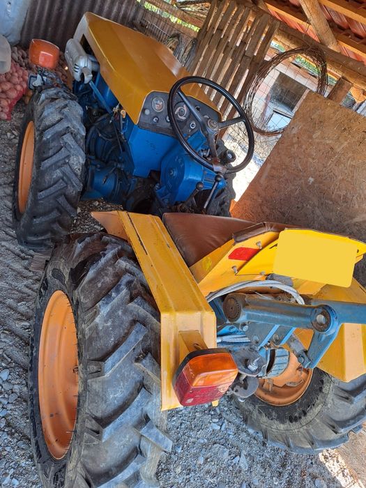 Tractoras PGS 4x4 30 CP Anvelope noi