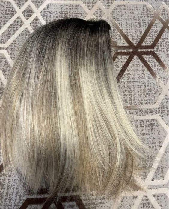 Peruca  scurta bob , blond gri , blond rece