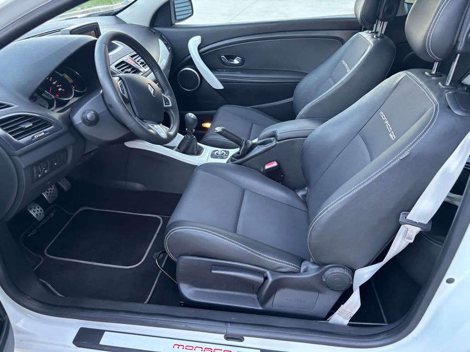 Megane 3  coupe editie limitata monaco gp