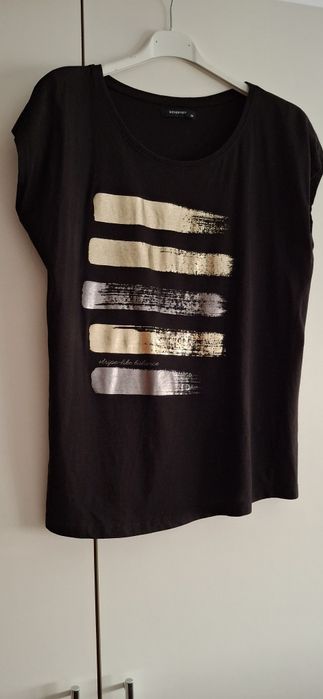 Tricou damă Reserved, mărimea M,  nou fără etichetă.