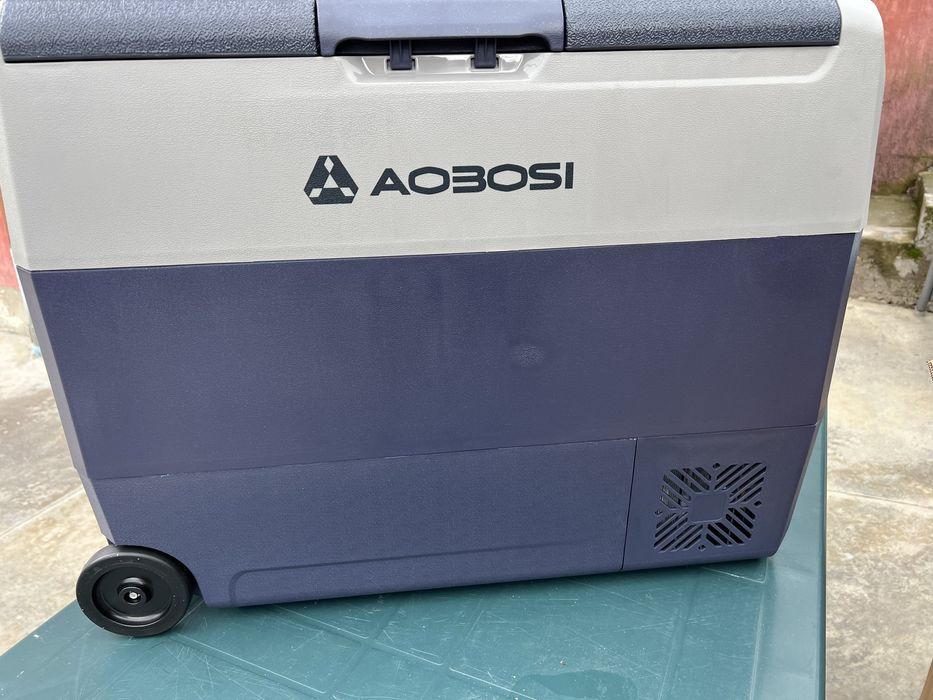 Преносим хладилник AAOBOSI 60л 12/24/220v