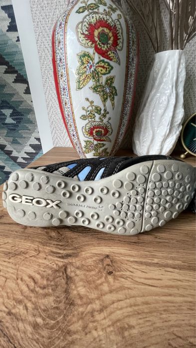 Детски кожени обувки GEOX номер 31