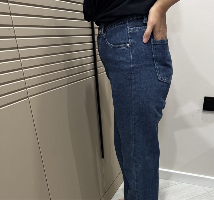 Продаются женские джинсы