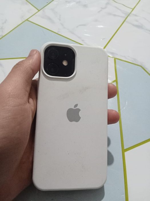 Продам iPhone 12 mini