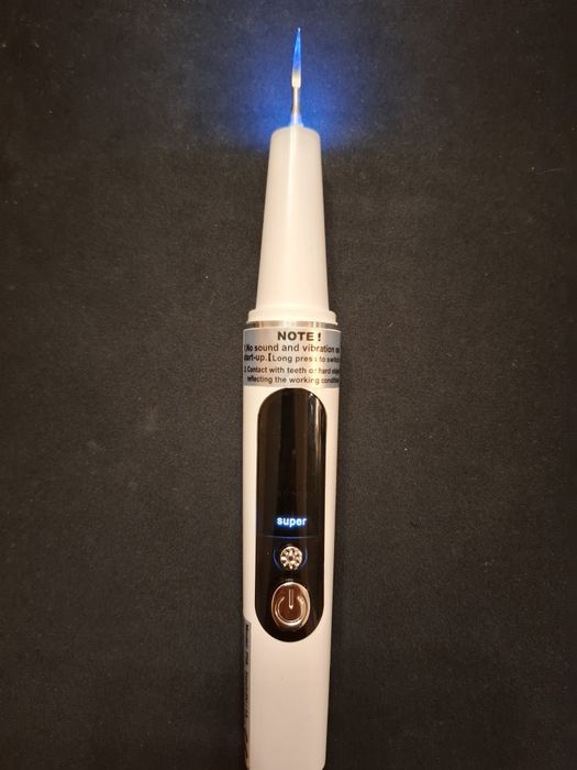 Машинка за чистене на зъбен камък