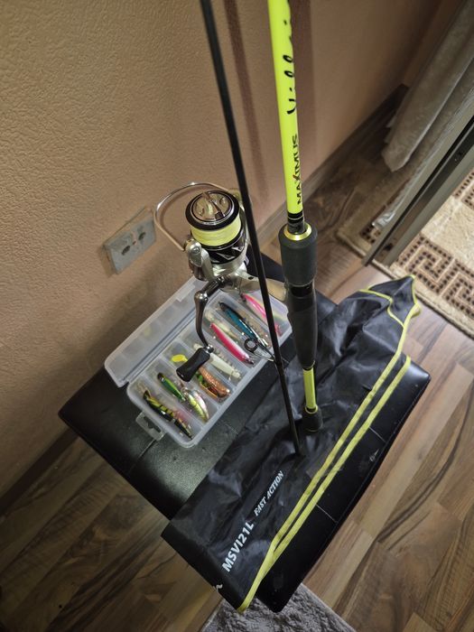 Спининг комплект и примамки