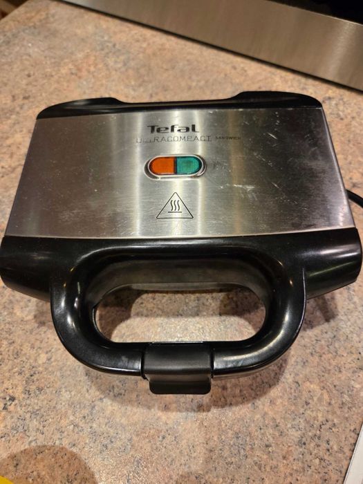 Грил преса tefal с мощност 700W