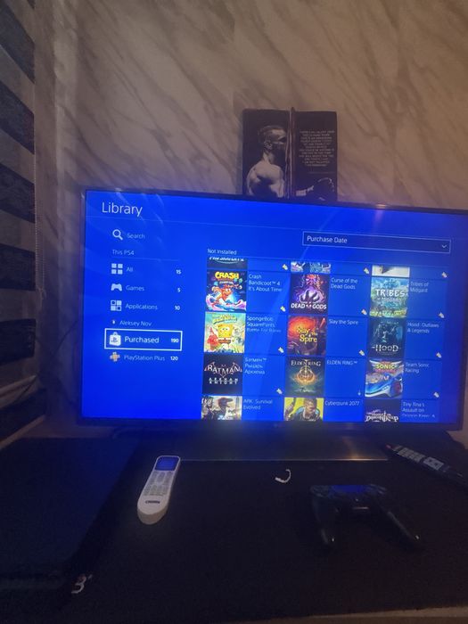 Продавям Ps 4 slim с 190 игри