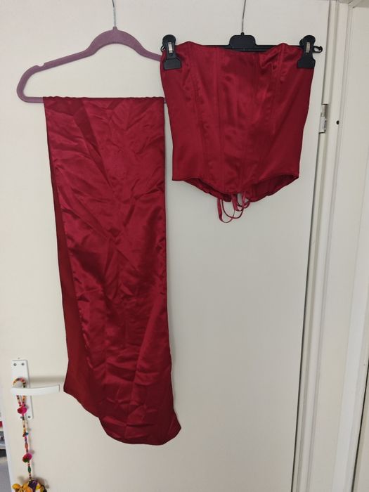 Corset și sal burgundy