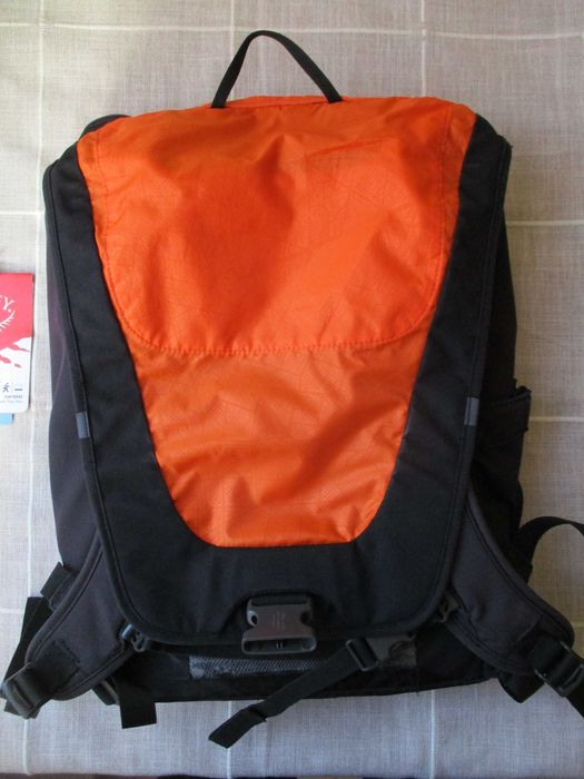 Rucsac (ghiozdan) Osprey FlapJack Pack Black, 21 L, folosit