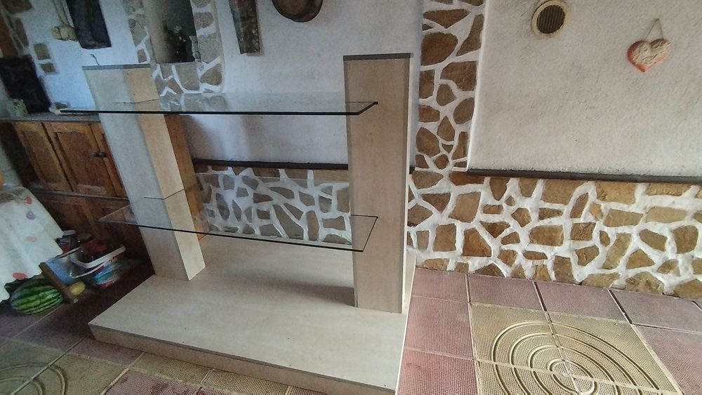 Стъклена маса за магазин