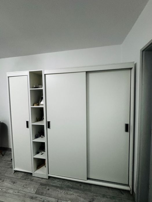 Garonieră complet utilată și mobilată