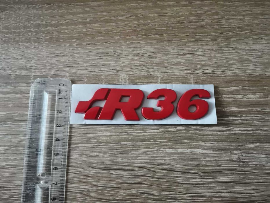 Volkswagen R36 червен надпис