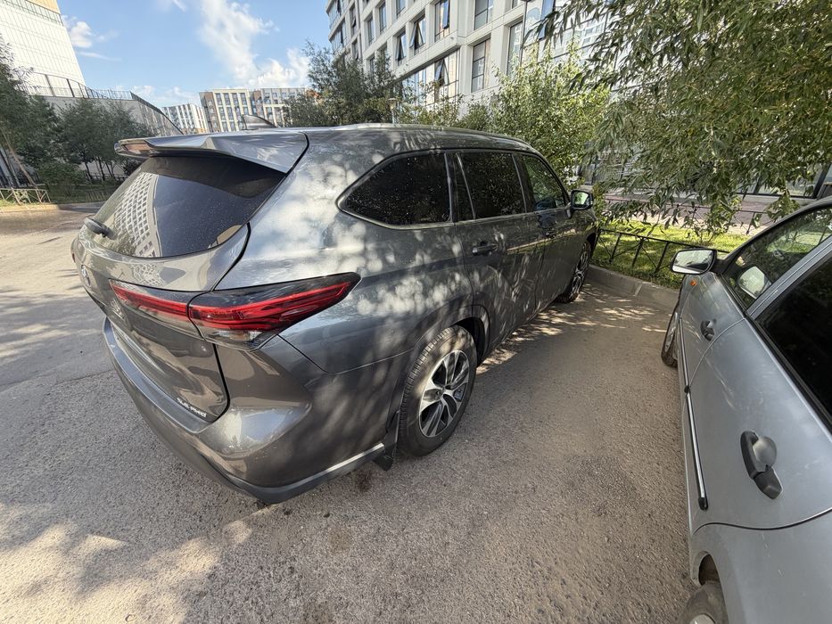 Toyota Highlander XU70 3.5 AWD, 2020