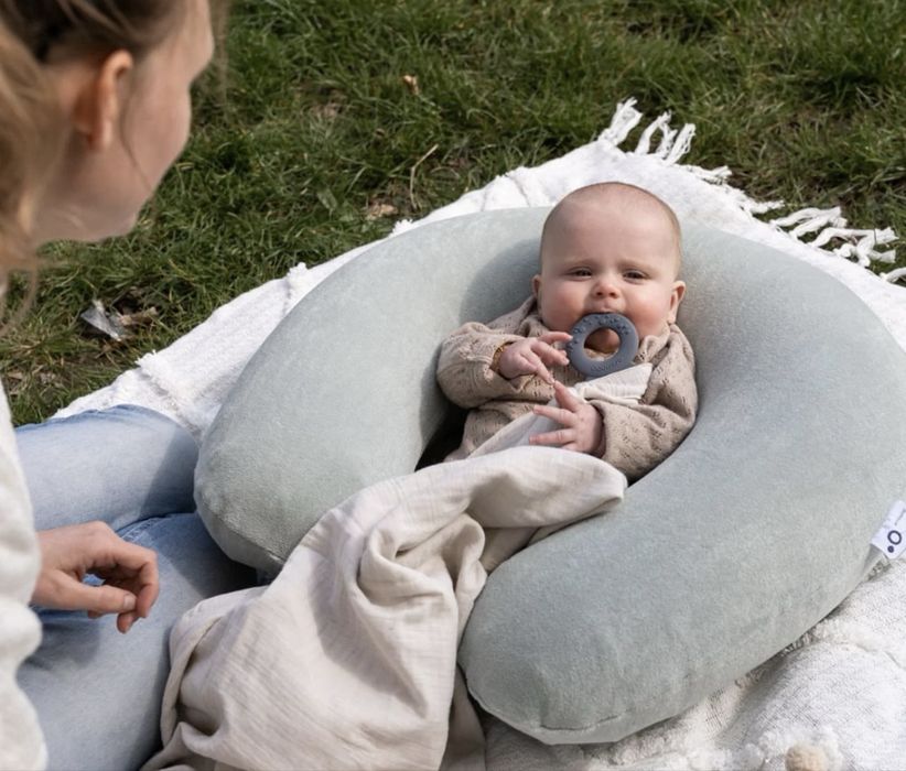 Продам подушку для кормления