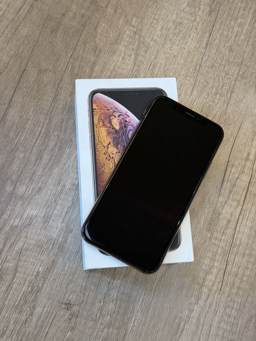 Iphone XS/.
