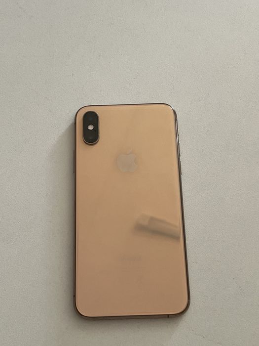 Продам или обменяю айфон xs