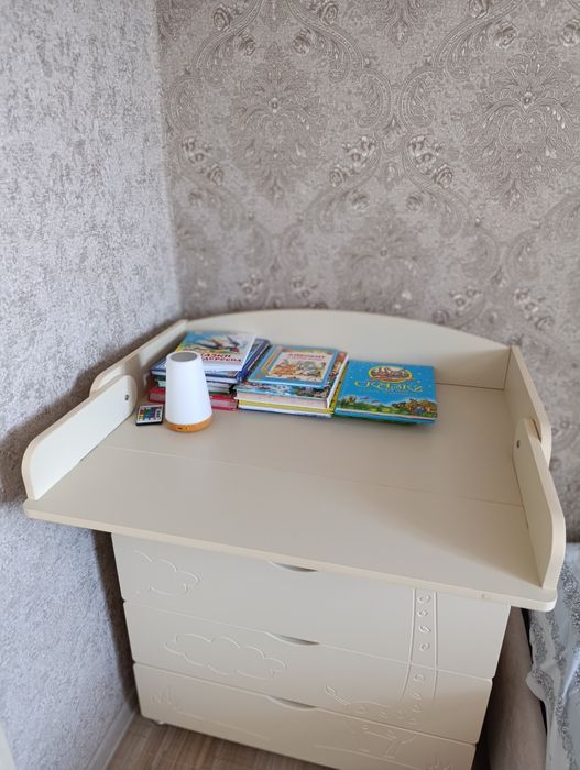 Комод с пеленальным столиком