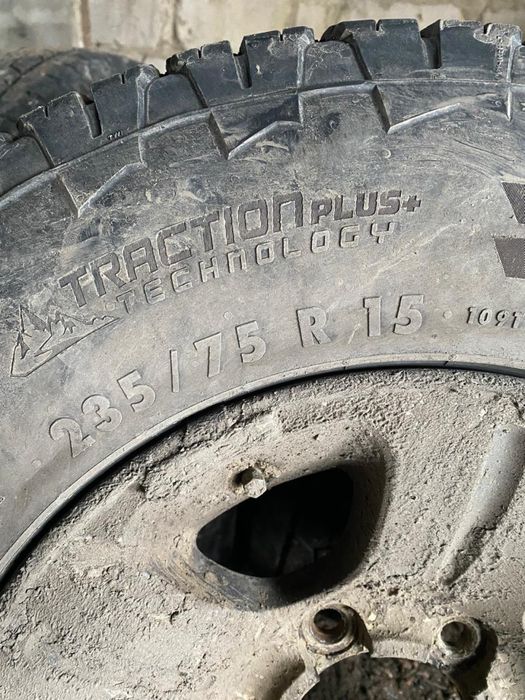 Продам резину всясезонка с дисками