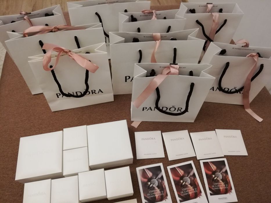 Cutii Pandora, pungi cadou Pandora