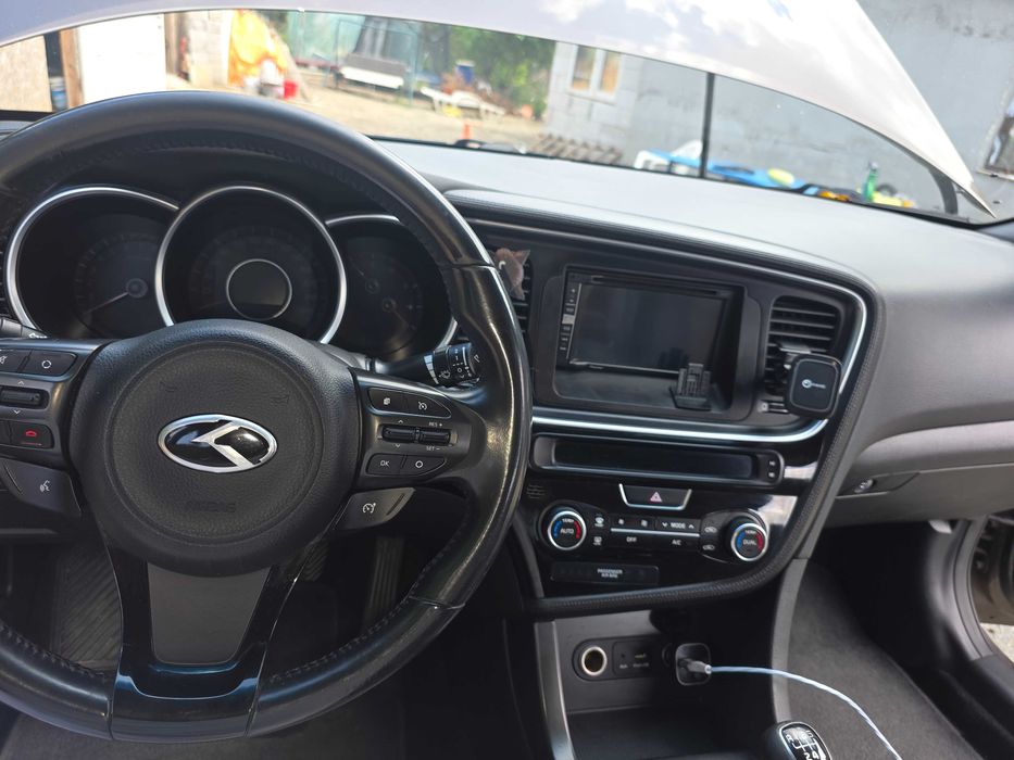Autoturism KIA OPTIMA