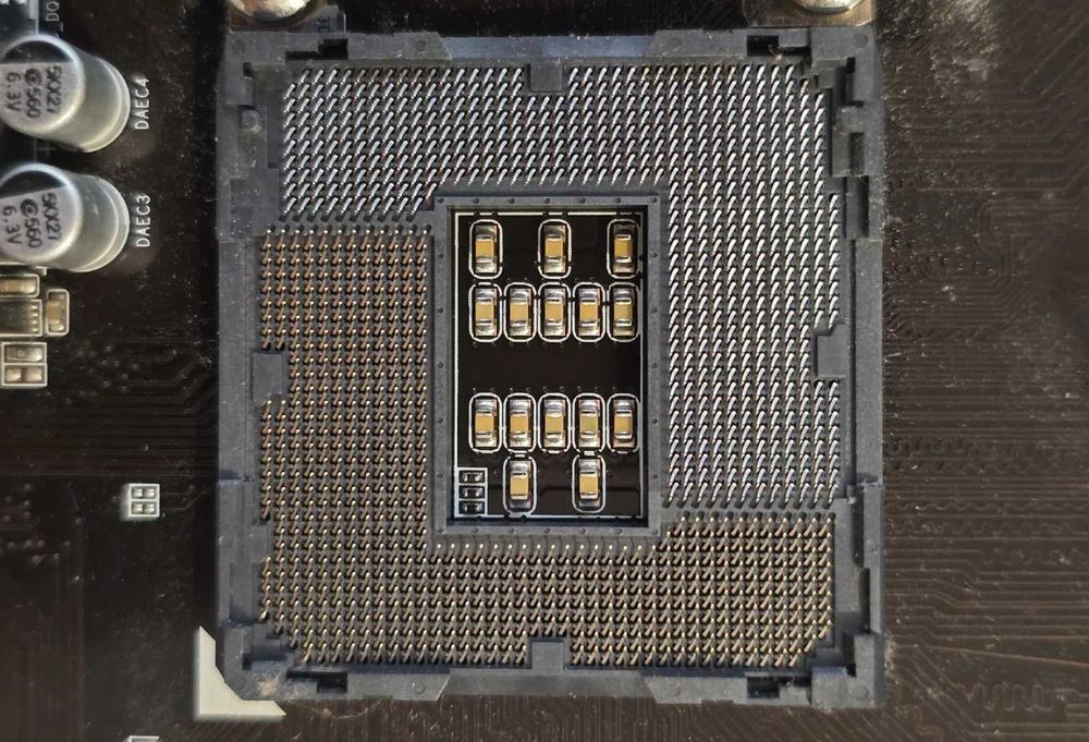Placa de baza GIGABYTE GA-H110M-S2H + procesor I3 7100