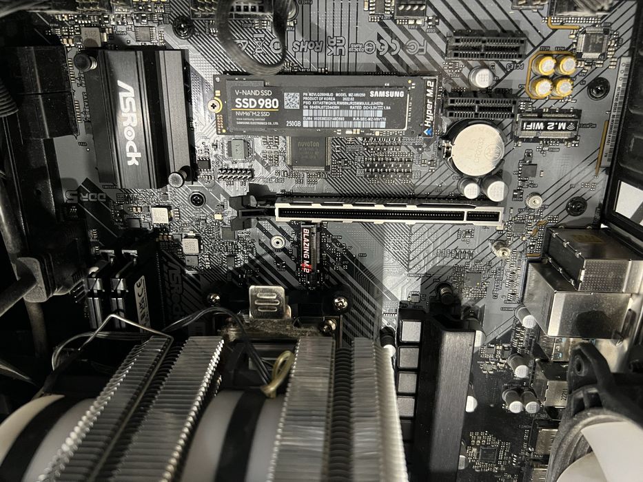 Procesor Ryzen 9 7900x solo sau combo