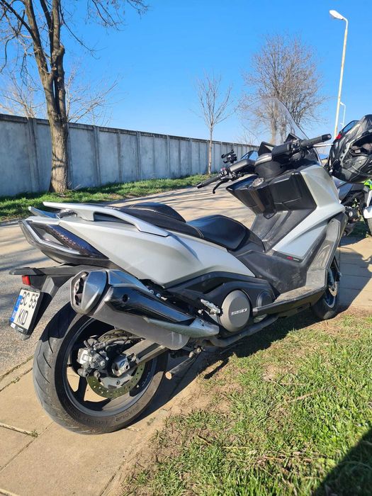 Maxiscuter Kymco AK 550 MODEL DEOSEBIT, doar pt cunoscatori pasionati
