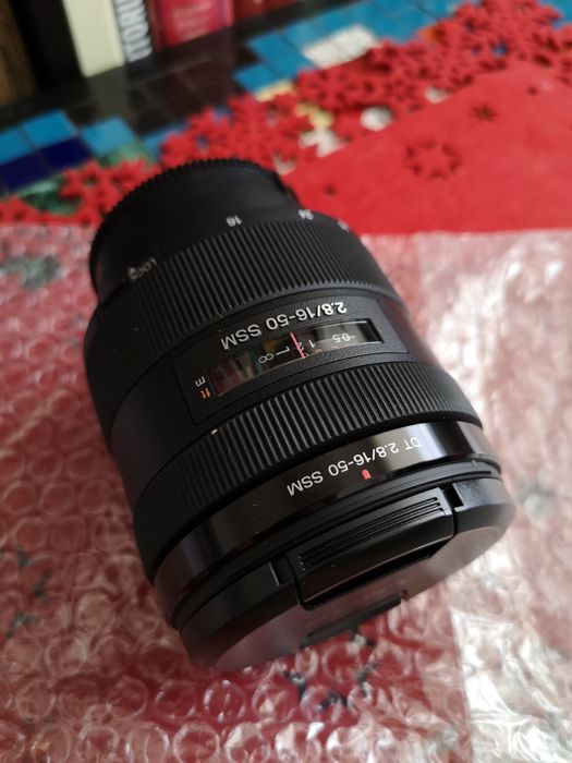 Obiectiv Sony 16-50 F:2.8 SSM nou 35 mm 2 / montură A APS-C