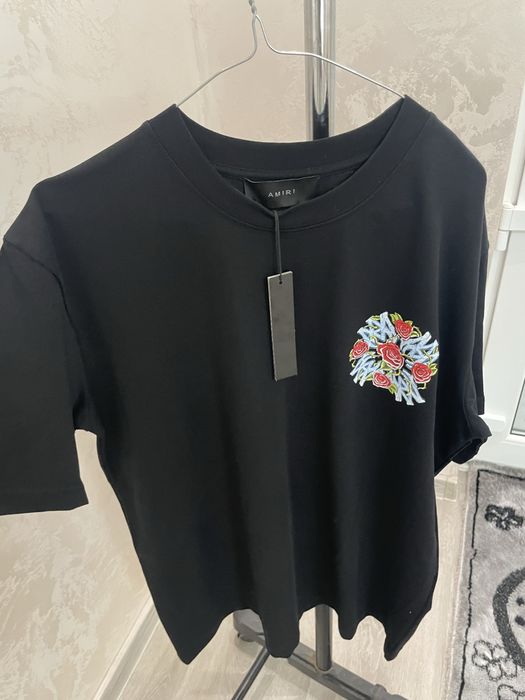 Tricouri unisex la super pret