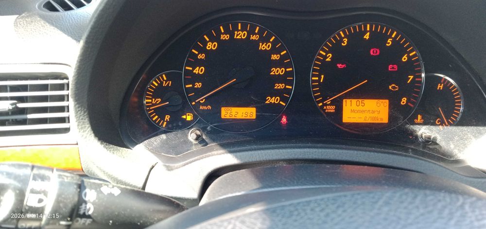 продам Тойота Авенсис