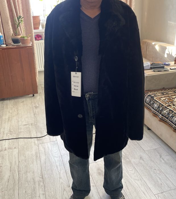 Продам новую шубу из мутона