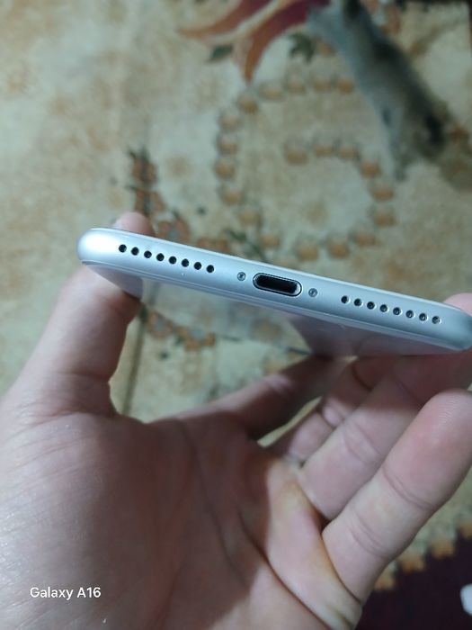 Iphone 8 Plus yangi