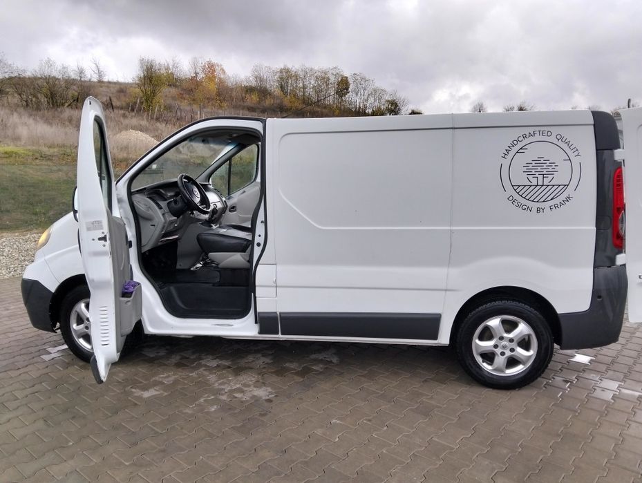 Opel vivaro ani 2010