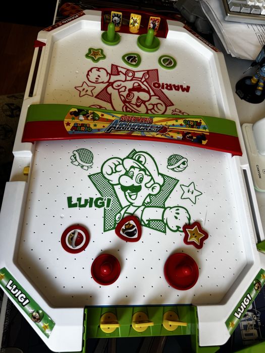 Super Mario Air Hockey – настолна игра
