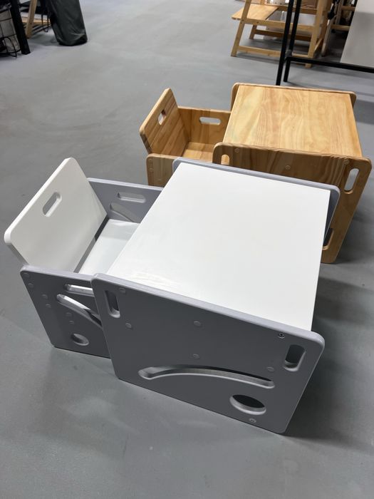 Set masă și scaun reglabil pentru copii între 1 și 4 ani