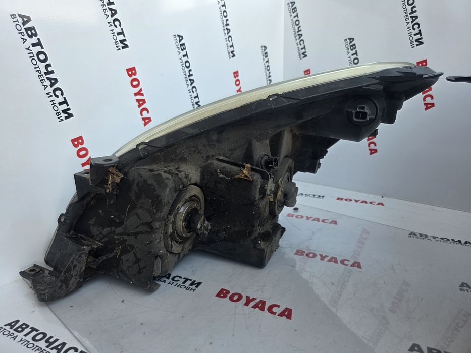 Фарове Toyota Corolla Verso 04-07г