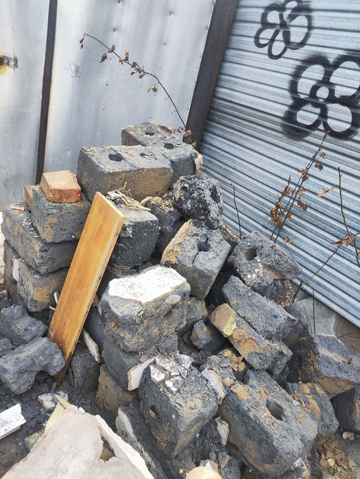 Кирпич золоблок б/у