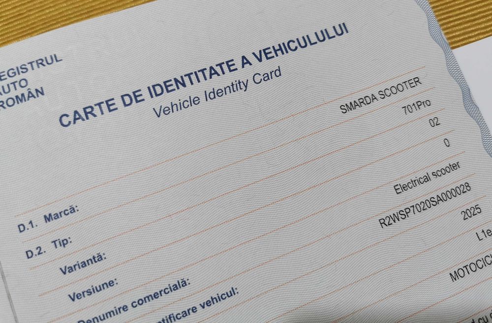 NOU NOUȚ-Scuter electric