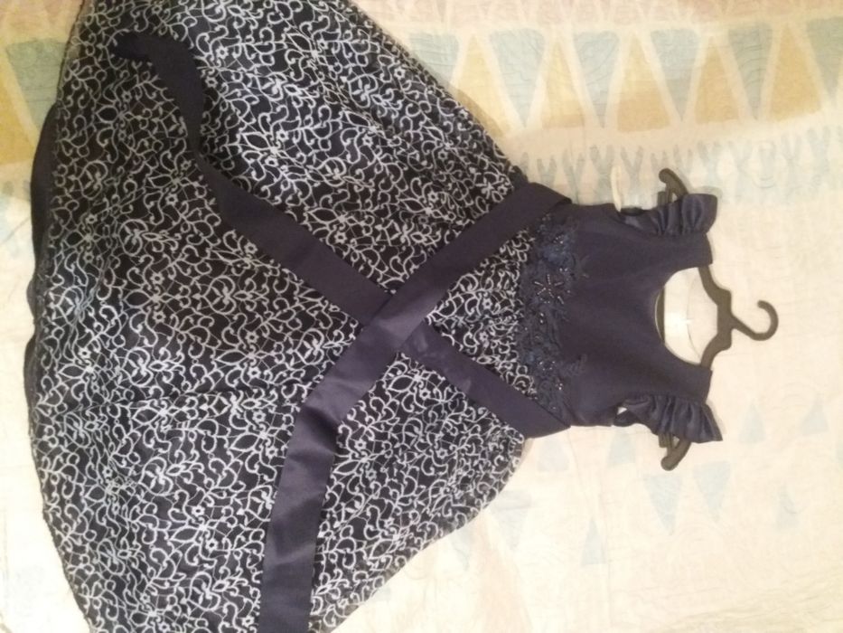 В отличном состояние!Как новая,не одной пятночки.