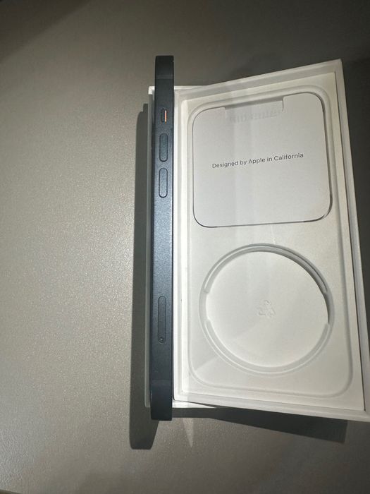 iPhone 14 128GB midnight