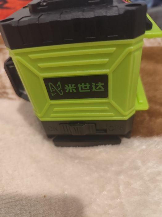 Laser de nivel 4D Nou cu 16 linii,4 fascicule până la 30 de metri