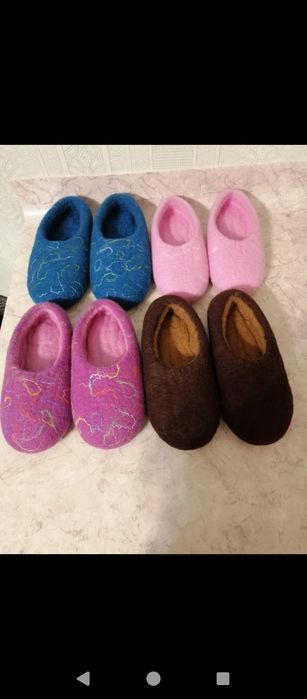 Войлочные домашние тапочки